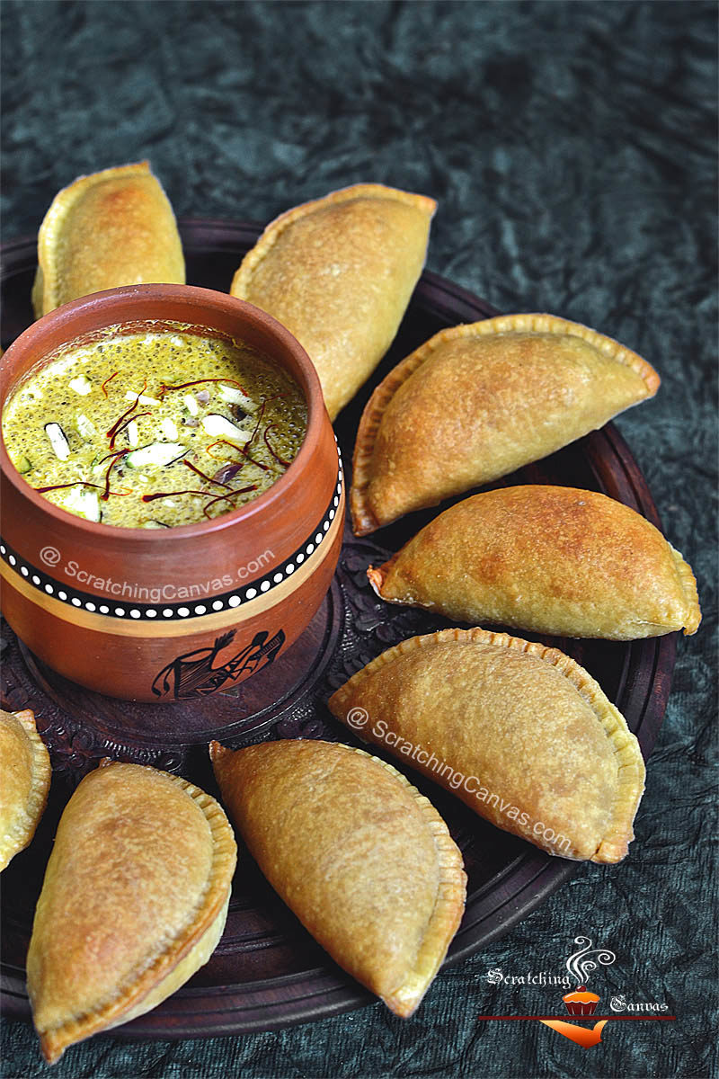 Baked Moong Dal Gujiya Recipe